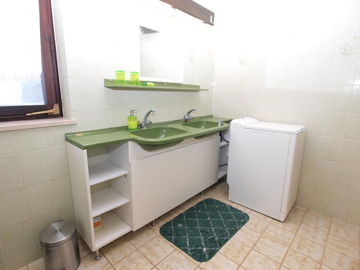 Apartments Dvorine 1210 Баньоле Екстер'єр фото